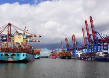 Betriebsverlegung in Hamburg: Was KMU 2026 beachten