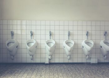 Gewerberäume aufwerten: Sanitärbereiche für KMU 2026