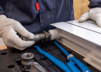Rohrreinigung im KMU: Was Gewerbebetriebe wissen müssen