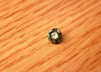 Grüne Diamanten: Farbe, Herkunft und Qualität beurteilen