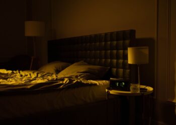 Schlafen bei 30 Grad: Timer, Sleep-Modus und 39 Dezibel